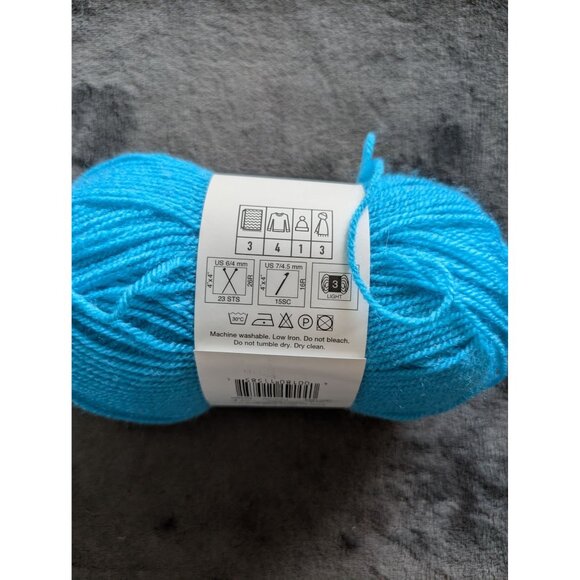 Big Twist Renewal Recycled Acrylic Yarn Single Skeins - Turquoise - Picture 2 of 3